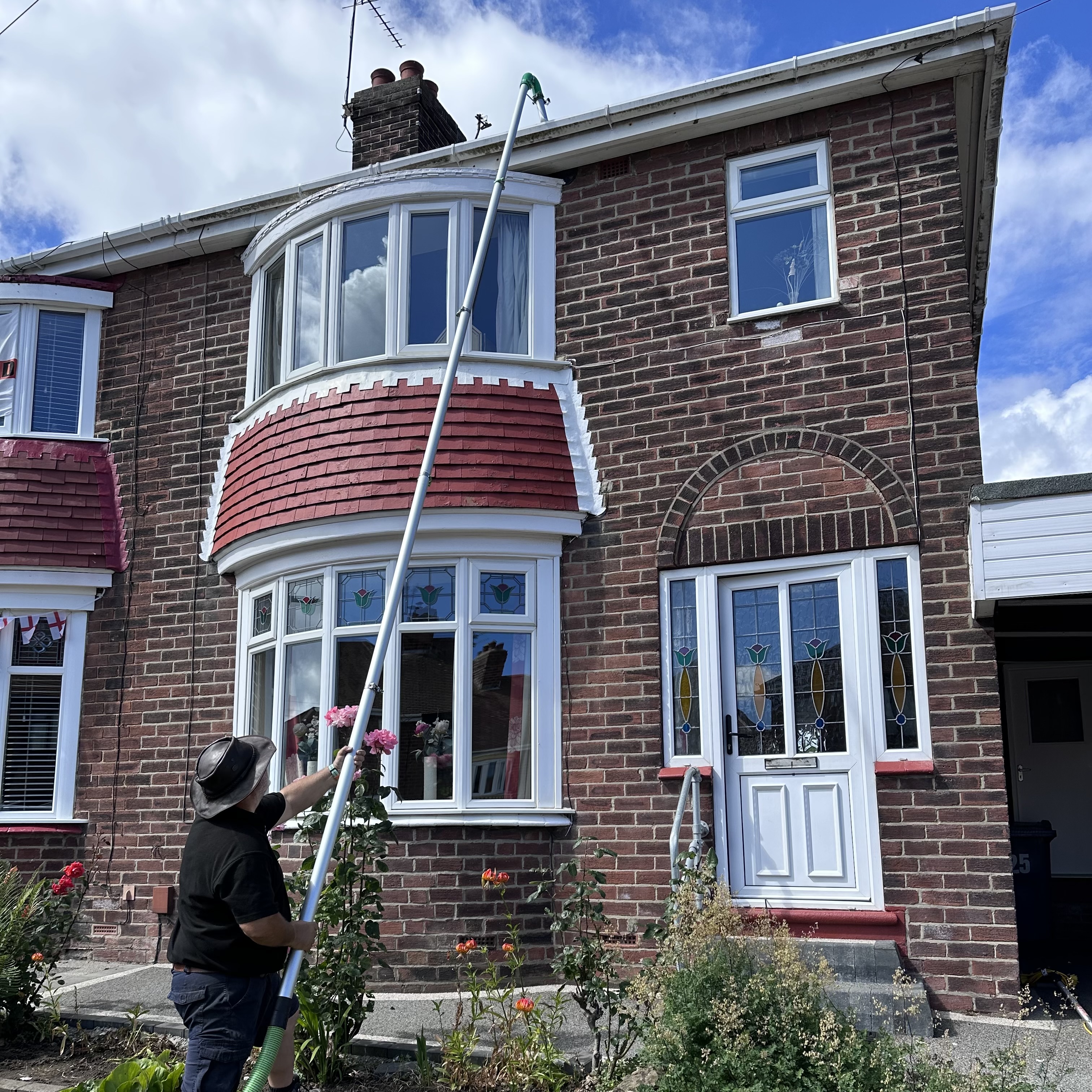 Gutter clearing